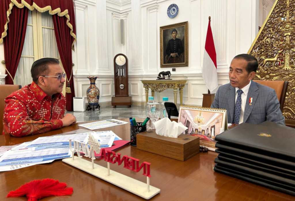 Denny JA Diskusi Empat Mata dengan Jokowi