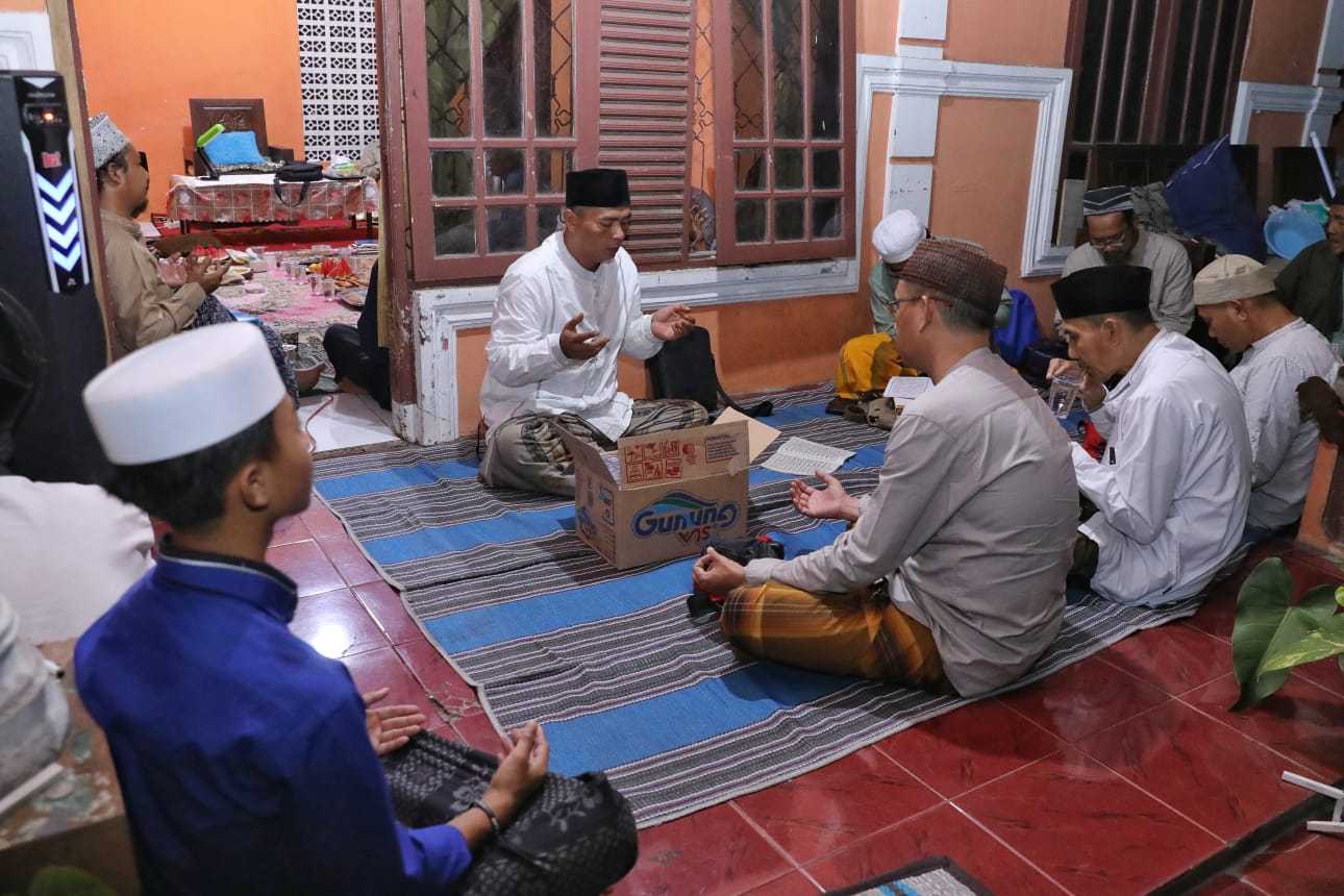 Des Ganjar Mohon Doa ke Pimpinan Ponpes dalam Pengajian Alumni Malnu, Banten 2