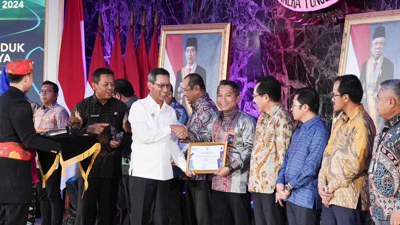 Desa Berdjamur PLN UID Jakarta Raya Raih Penghargaan DKJ Award 2024