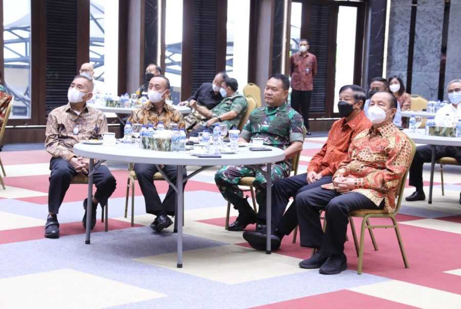 Di Depan KSAD Dudung, Purnawirawan Jenderal TNI Purn Agum Gumelar Paparkan Ancaman Stabilitas Negara