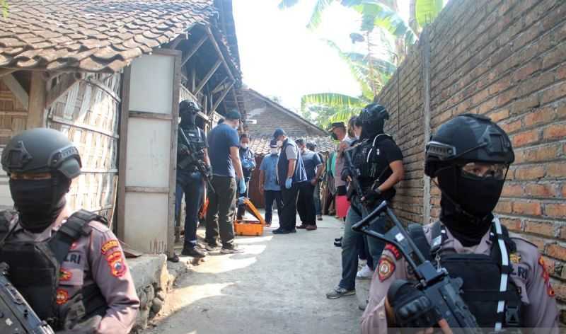 Diduga Terkait Bom Polsek Astana, Densus 88 Geledah Rumah Terduga Teroris di Banyudono, Boyolali