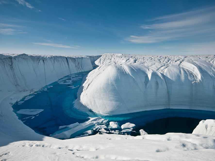 Digerus Air Laut  yang Hangat