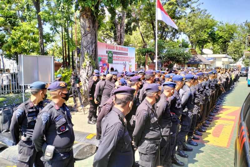 Dijaga Ketat Ratusan Polisi, Sidang Pencabulan Santriwati Ponpes Shiddiqiyah Digelar di PN Surabaya