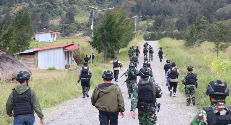 Dikejar Pasukan Gabungan, Akhirnya Salah Satu Pentolan KKB Serahkan Diri dan Kembali ke NKRI