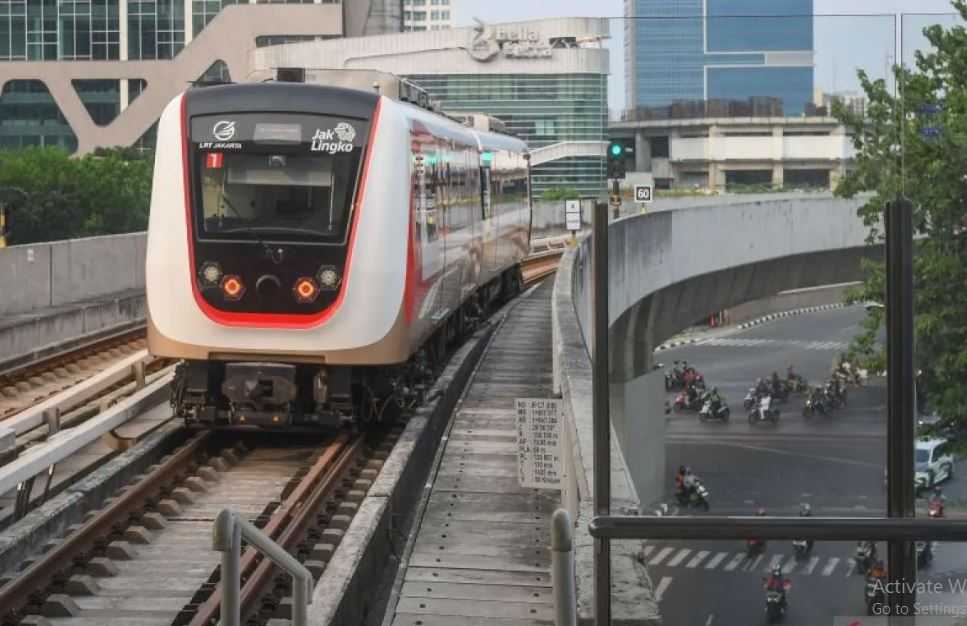 Diminati Warga, Jumlah Penumpang LRT Jakarta Capai 2.800 per Hari
