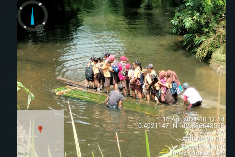 Dinas Cipta Karya Kapuas Hulu Akan Tinjau Jembatan Putus di Suka Maju