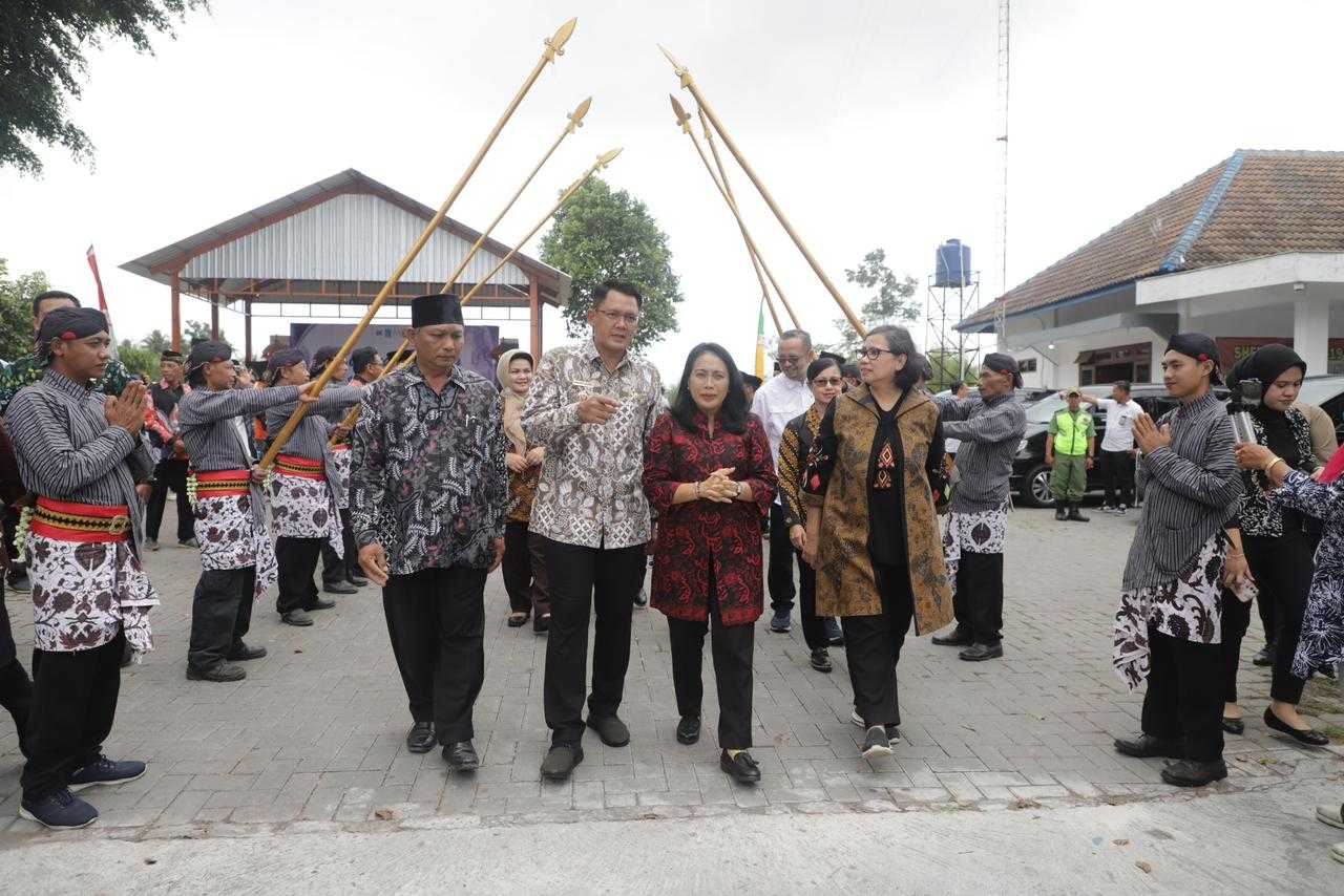Dinilai Berhasil, Menteri PPPA dan Delegasi ASEAN Kunjungi Kalurahan Wedomartani