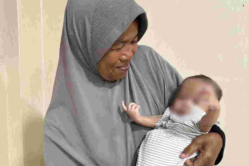 Dinsos Selamatkan Seorang Bayi Enam Bulan yang Terlantar