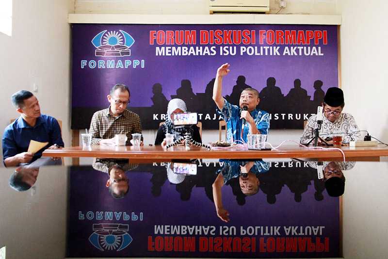Diskusi Publik Habis Lantik Langsung Kerja: Arus Balik Politik Jokowi