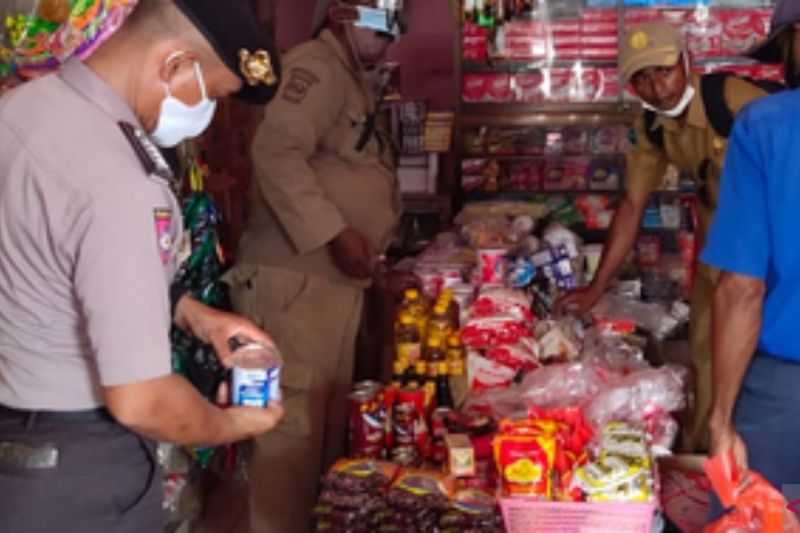 Disperindag Sorsel ingatkan warga perhatikan kedaluwarsa barang