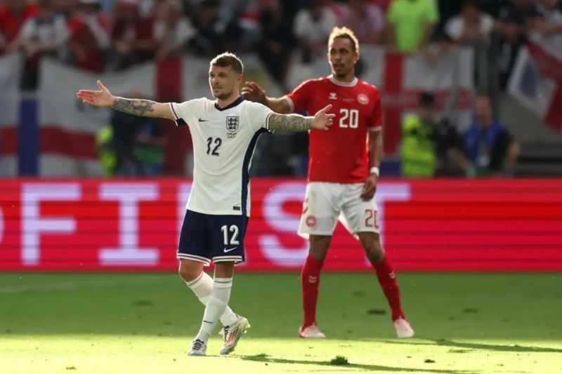 Ditahan Imbang Denmark 1-1, Inggris Tunda Lolos ke 16 Besar