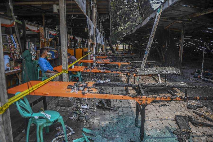 DKI Targetkan Pembangun Kios Terbakar di Monas Usai Lebaran
