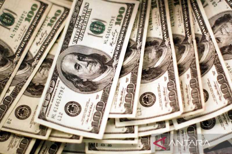 Dolar AS Melemah karena Investor Pertimbangkan Skenario Ukraina