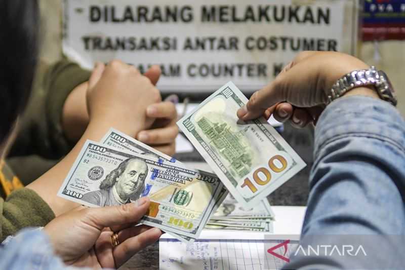 Dolar Melemah Seiring Beragamnya Data Pasar Perumahan AS