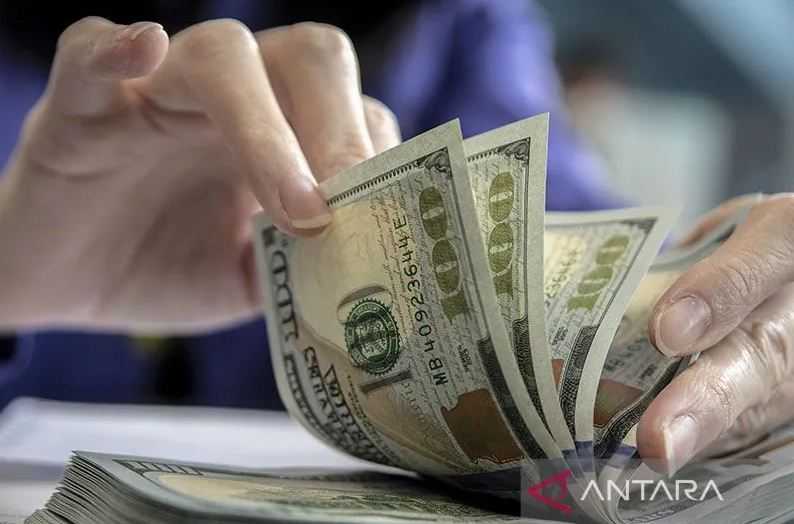 Dolar Menguat Setelah Risalah Pertemuan The Fed Dirilis