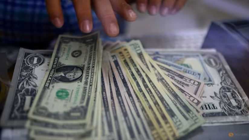Dolar Pertahankan Keuntungan Setelah Inflasi AS yang Kuat