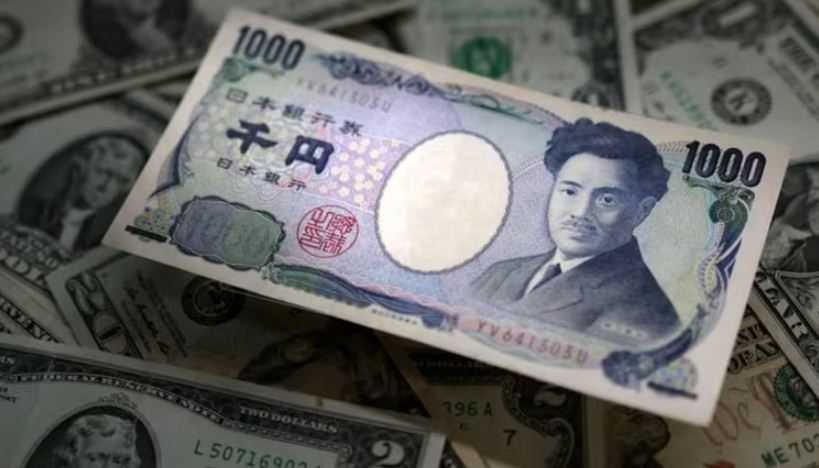 Dollar Bersiap Hadapi Pembacaan Inflasi AS, Yen Menguat