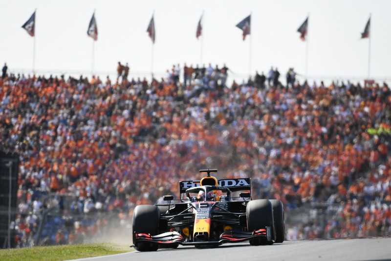 Dominan, Max Verstappen Menangi GP Belanda