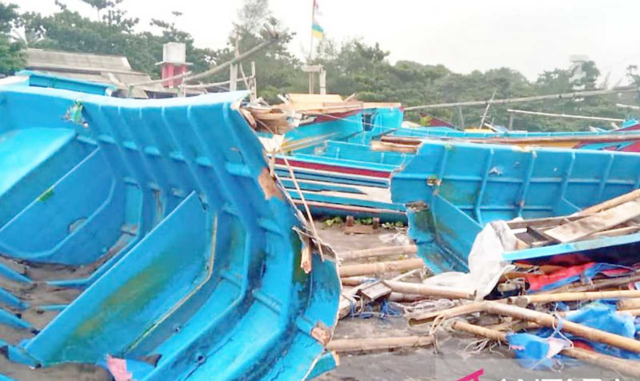 DPKHP Cianjur: 40 Perahu Nelayan di Pantai Jayanti Rusak