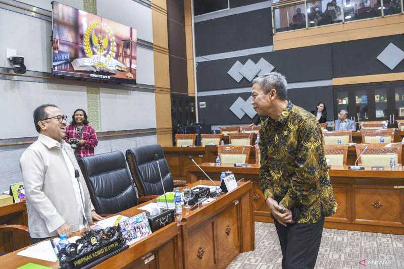 DPR Perjuangkan Tambahan Anggaran KPK dan PPATK di 2025