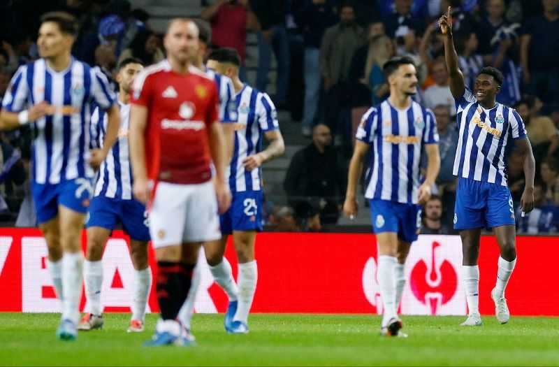 Drama Enam Gol Warnai Hasil Imbang 3-3 FC Porto Kontra Manchester United