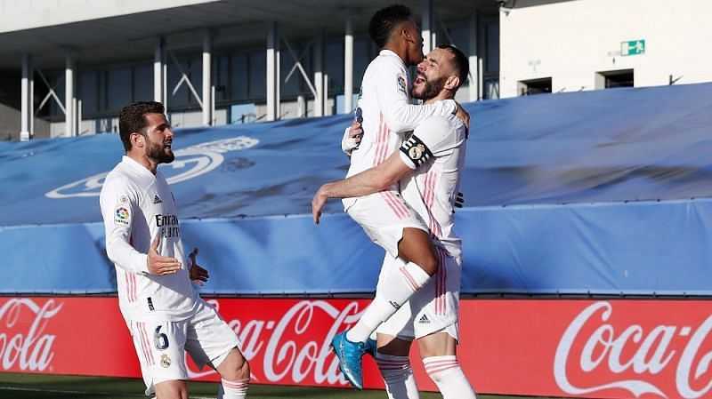 Dua Gol Benzema Menangkan Real Madrid Atas Elche