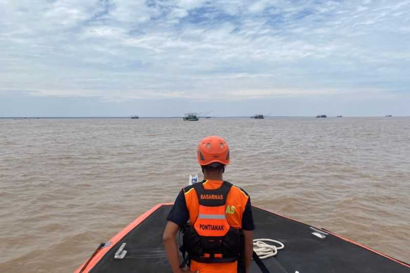 Dua Kapal Pencari Ikan Tenggelam Akibat Cuaca Ekstrem di Kalbar Terus Dicari Basarnas