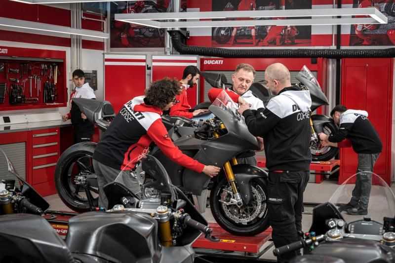 Ducati Mulai Produksi Superbike Listrik V21L untuk MotoE 2023
