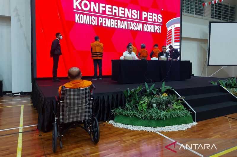 Dugaan Suap, KPK Tahan Lima Mantan Anggota DPRD Jambi