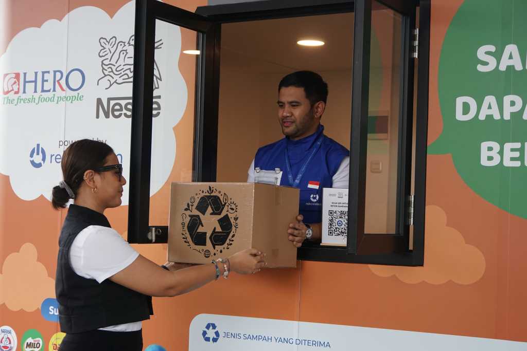 Dukung Pengelolaan Sampah, Nestlé Indonesia bersama Hero Supermarket dan Rekosistem Luncurkan Waste Station 1