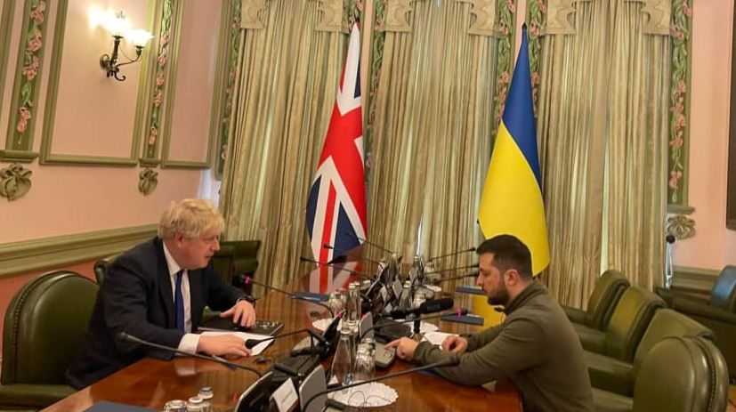Dukung Rakyat Ukraina, Perdana Menteri Inggris Boris Johnson Temui Presiden Zelenskyy di Kiev