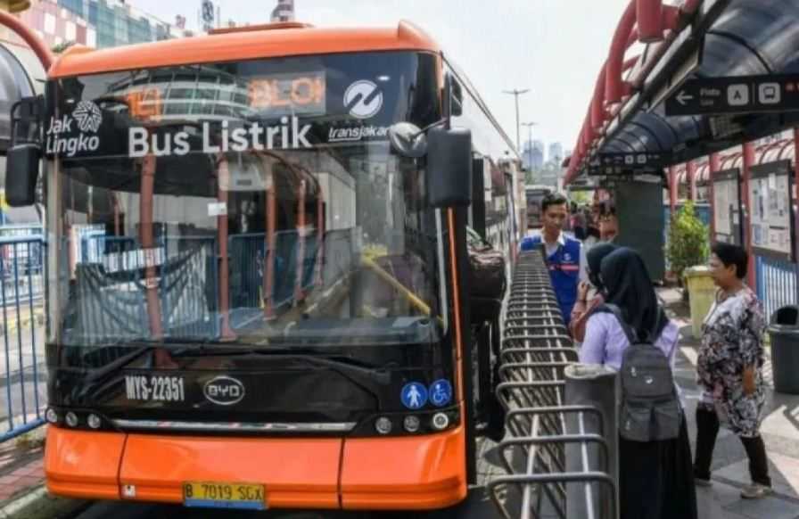 Dukung Udara Bersih, TransJakarta Targetkan 10.000-an Bus Listrik pada 2030