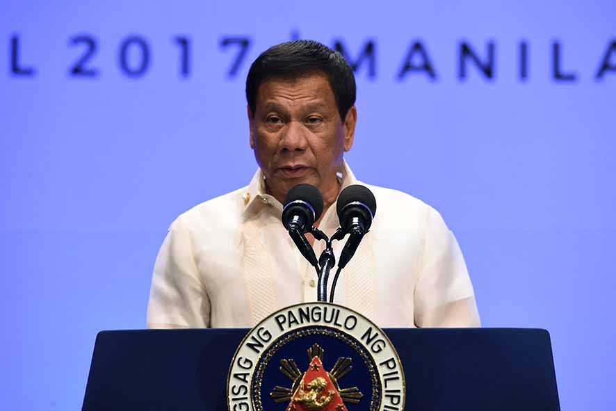 Duterte: Filipina Tak Akan Hentikan Patroli di LTS