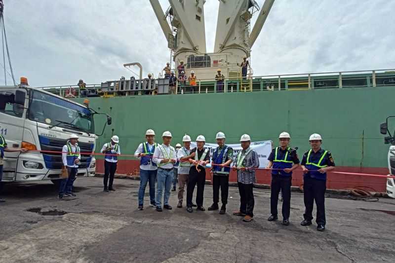 Ekspor Perdana ke Malaysia, PT Krakatau Jasa Logistik Siap Layani Perusahaan Ekspor Impor
