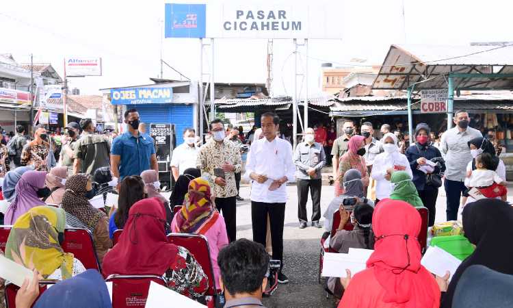 Emak-emak Harus Dengar Nih! Jokowi Bawa Kabar Gembira Soal Harga Telur Ayam