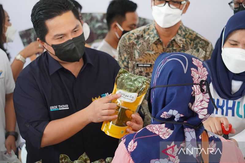 Erick Thohir Sebut Operasi Pasar BUMN agar Harga Sembako Tetap stabil