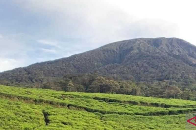 Erupsi, PVMBG Imbau Warga Jauhi Kawah Gunung Dempo