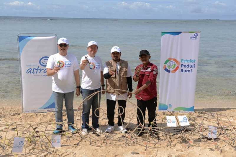 Estafet Peduli Bumi : Transplantasi 5.000 Bibit Terumbu Karang di Pulau Samalona, Makassar 3