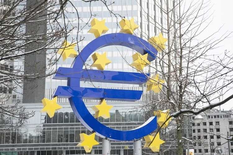 Eurostat: Inflasi Zona Euro Bisa Turun Jadi 2,4 Persen pada Maret 2024