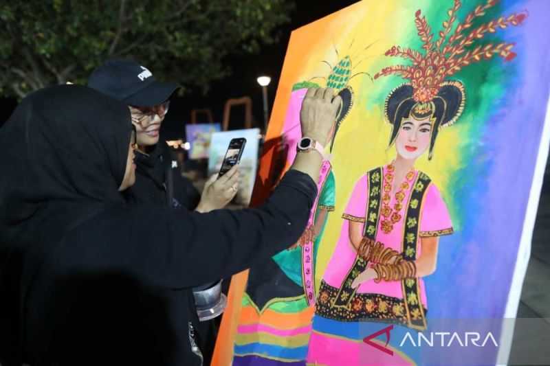 F8 Makassar hadirkan pameran lukisan-latihan melukis untuk pengunjung