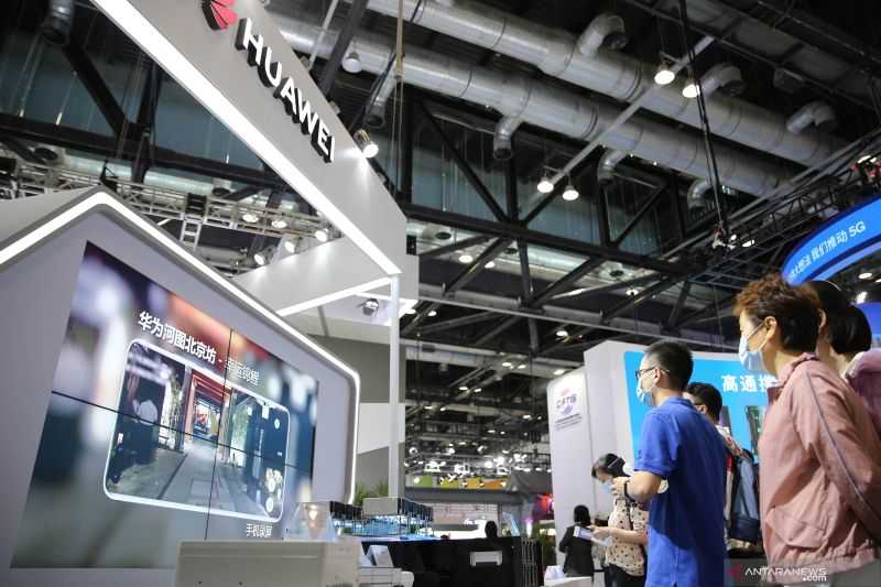 Fantastis! Tiongkok Berhasil Raup Rp12 Kuadriliun dari Sektor Manufaktur TIK dalam Enam Bulan