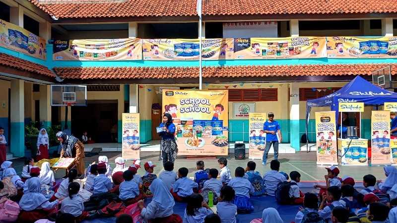 Fiesta Seafood Edukasi Pentingnya Makan Seafood Kepada 10.000 Siswa Sekolah Dasar 