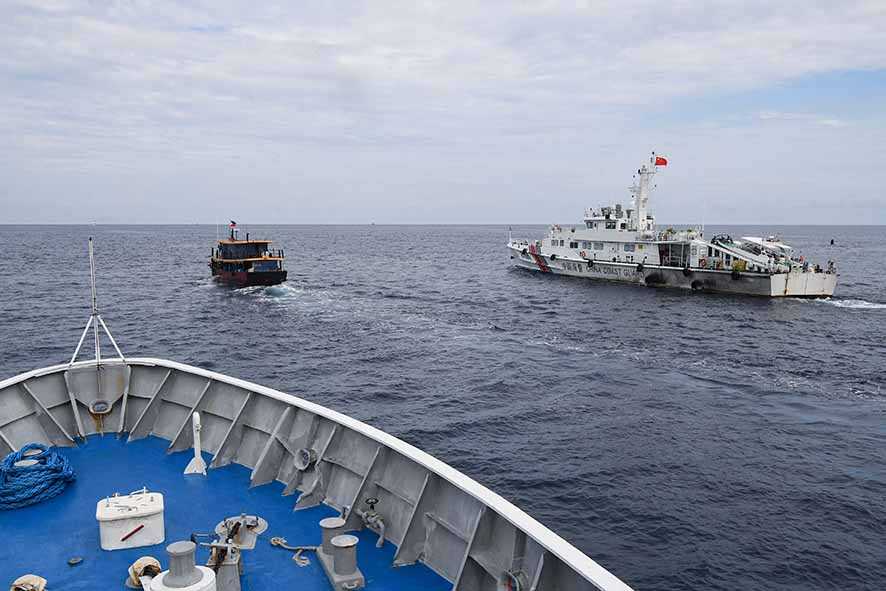 Filipina Kecam Aksi Kapal Tiongkok