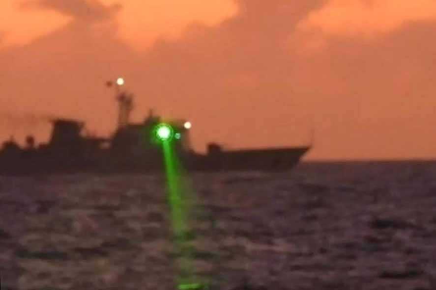 Filipina Tuduh Kapal Tiongkok Gunakan Sinar Laser