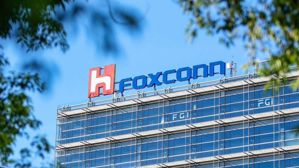 Foxconn Bangun Pabrik 'Superchip' Terbesar di Dunia