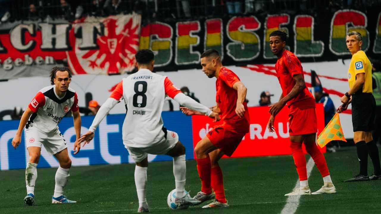 Frankfurt Gagalkan Upaya Bayern Perpanjang Keunggulan di Puncak Bundesliga