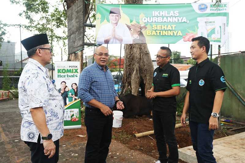 Gandeng DKM BNN RI, Produk Obat Herbal Ini Gelar Pemotongan Hewan Kurban