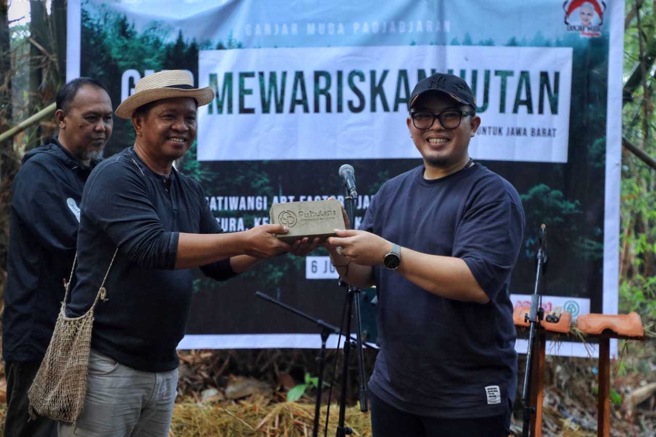 Ganjar Muda Padjajaran Wariskan Hutan di Kawasan Jatiwangi Majalengka 2