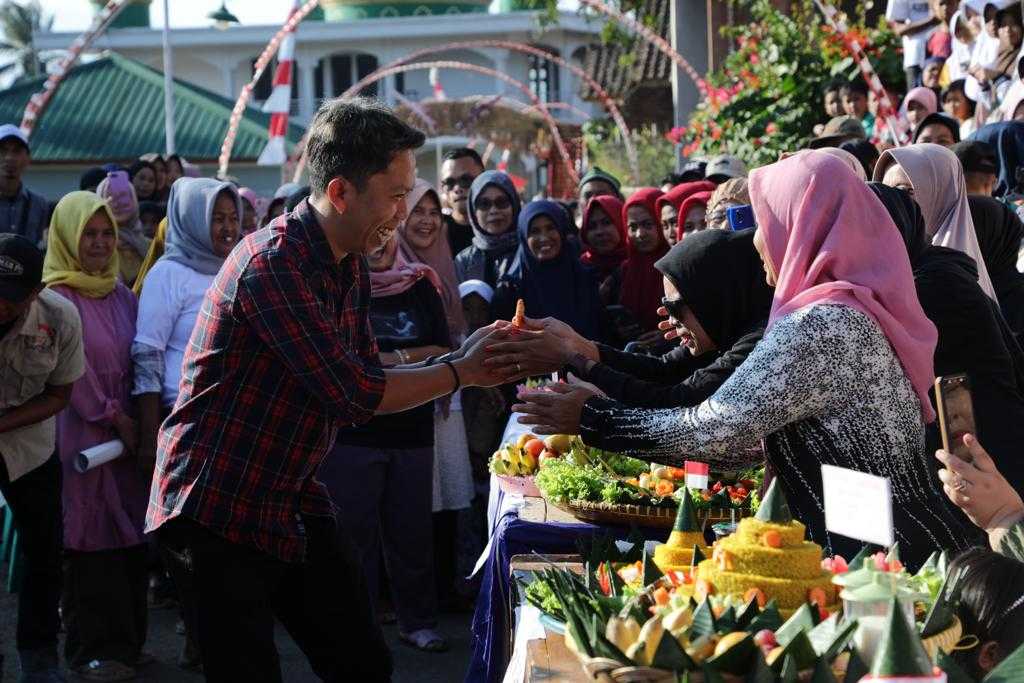 Ganjar Padjajaran Meriahkan Kampung Kreatif Lomba Kreasi Makanan dan Hiburan Rakyat di Garut 2