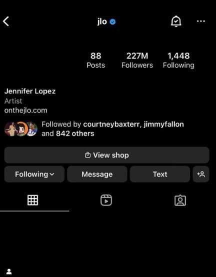Ganti Foto Profil dan Hapus Semua Unggahan Instagram, Ada Apa dengan Jennifer Lopez?